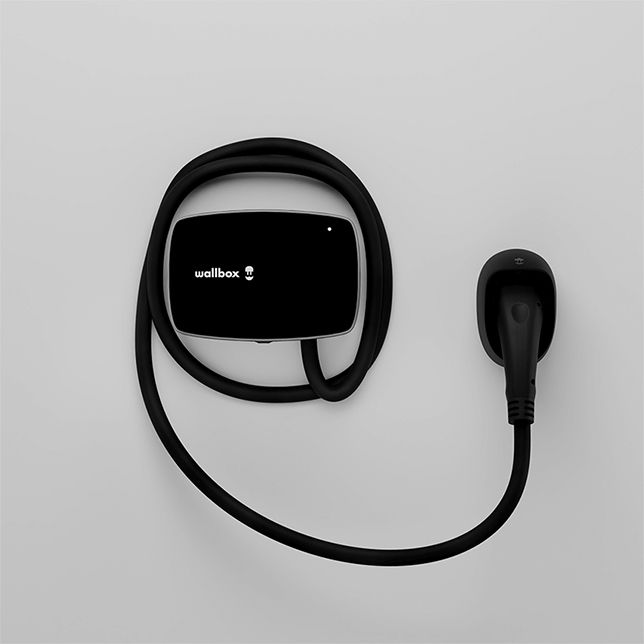 Wallbox Commander 2S Φορτιστής, με ισχύ έως 22kW, περιέχει καλώδιο Type 2